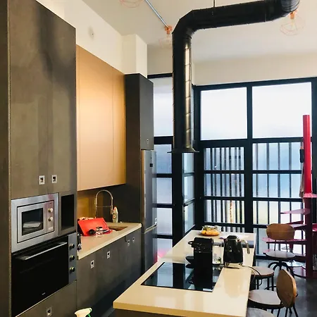 Apartman Large Modern Industrial Loft Close To Beaches A Coruña