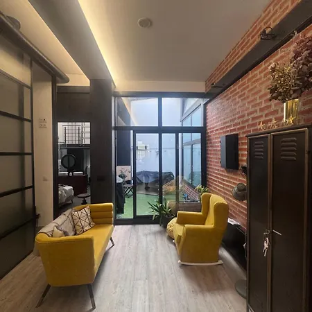 Large Modern Industrial Loft Close To Beaches Apartman *