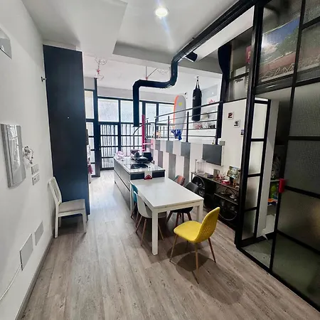 Large Modern Industrial Loft Close To Beaches * A Coruña